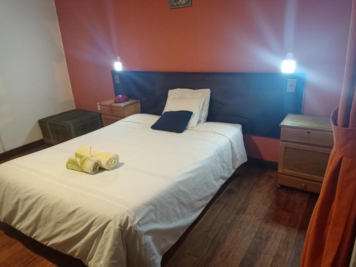 Isabela Hotel ラパス エクステリア 写真