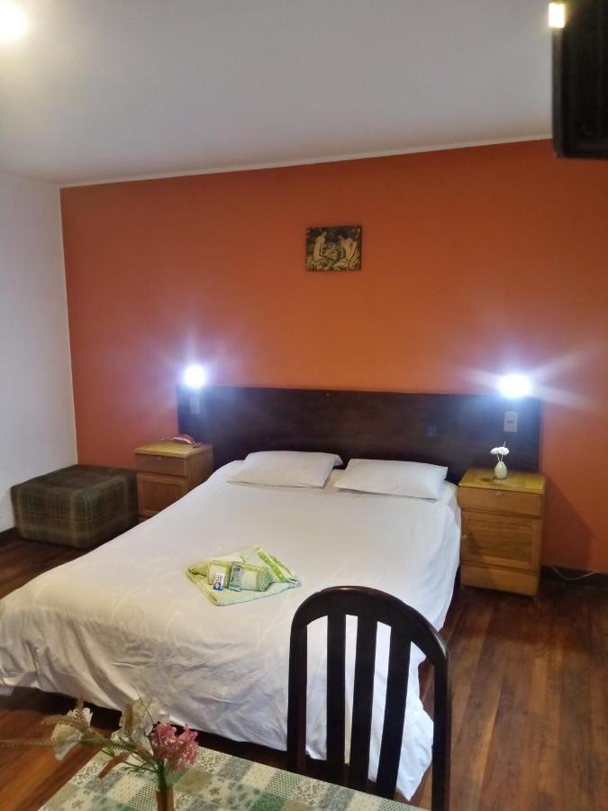 Isabela Hotel ラパス エクステリア 写真