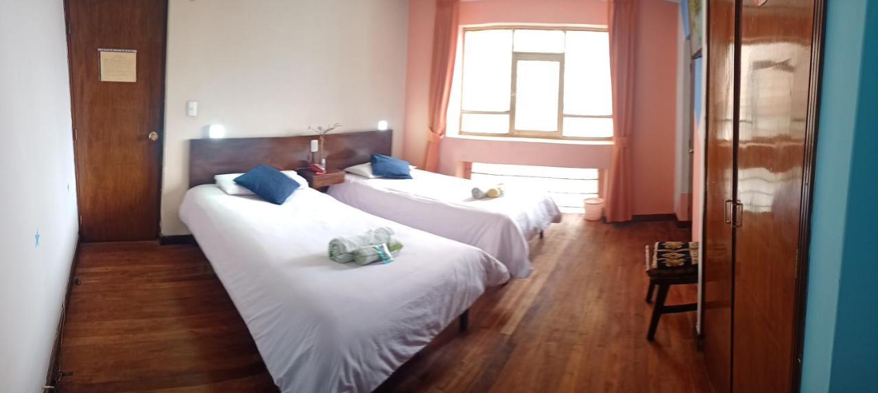 Isabela Hotel ラパス エクステリア 写真